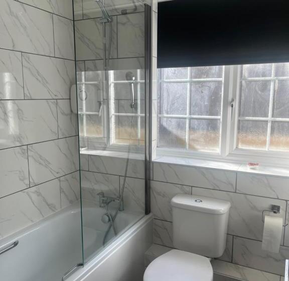 민박 Newmans Lodge