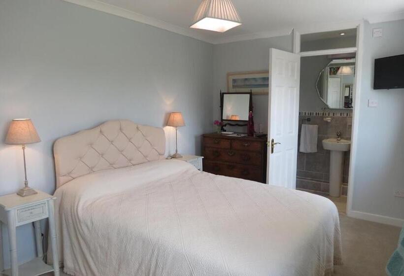 민박 Newmans Lodge