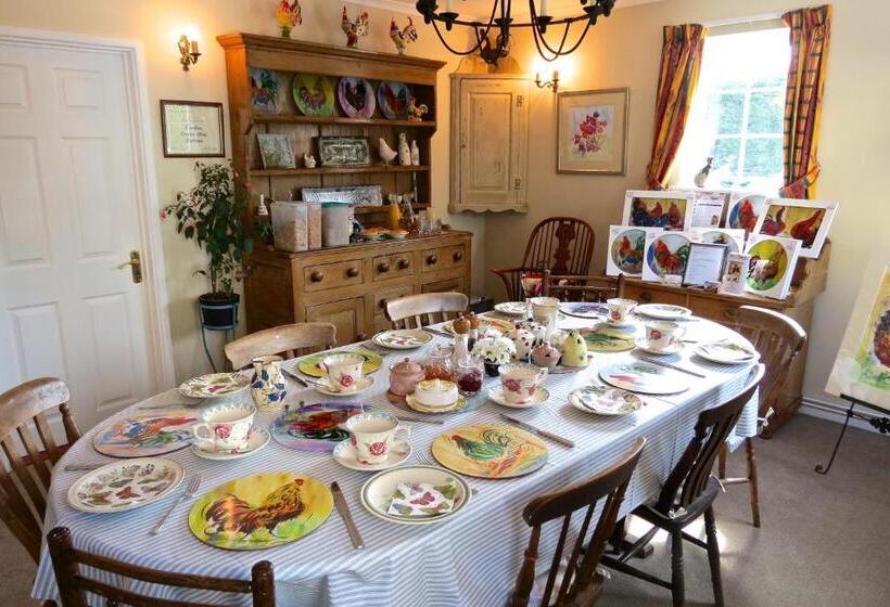 민박 Newmans Lodge