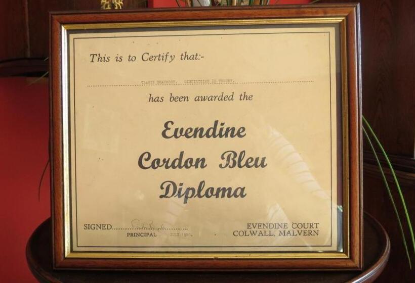 민박 Newmans Lodge