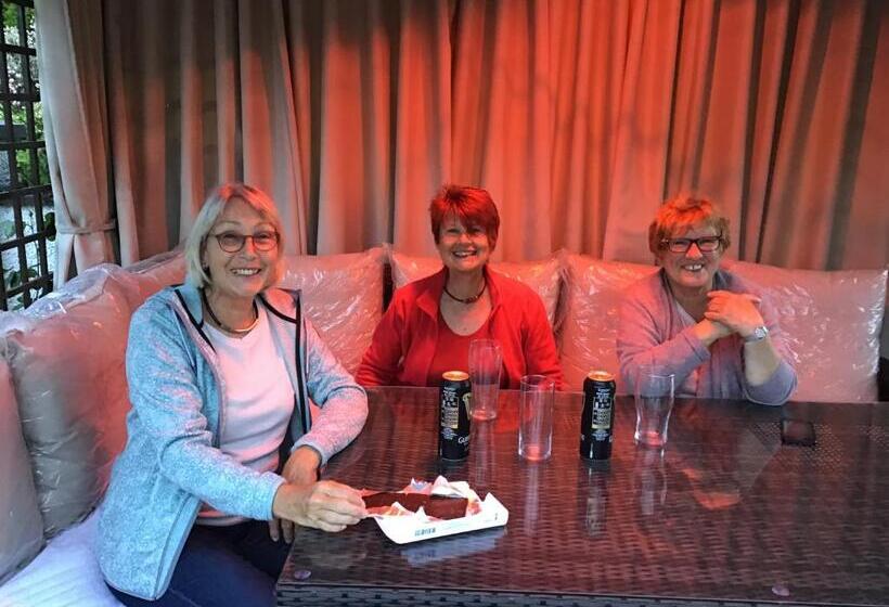 Bed and Breakfast Number Nine Accommodation