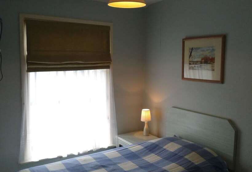 Bed and Breakfast Overnight Stays Stockport