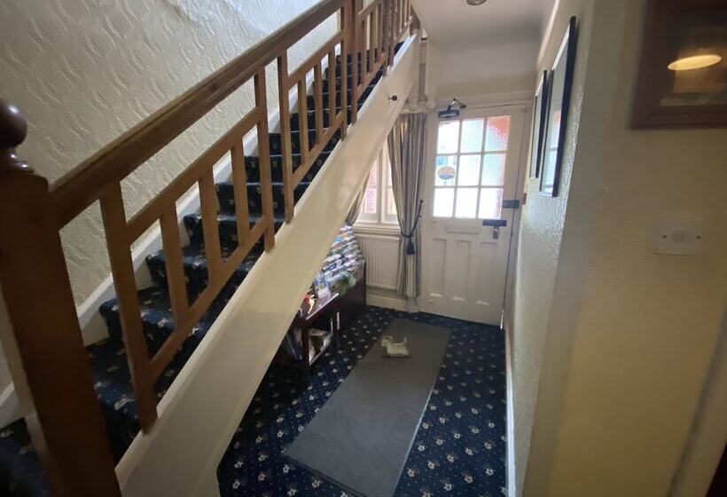 住宿加早餐  Pickwicks Guest House