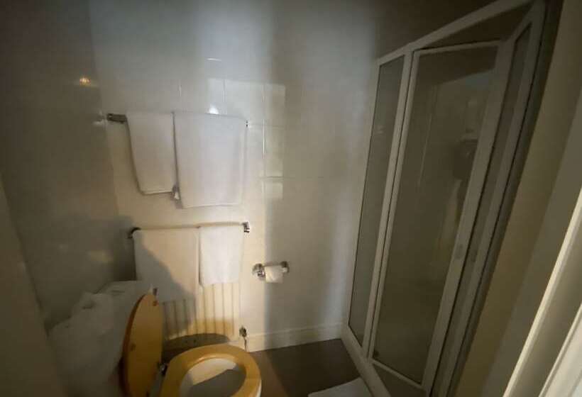 住宿加早餐  Pickwicks Guest House