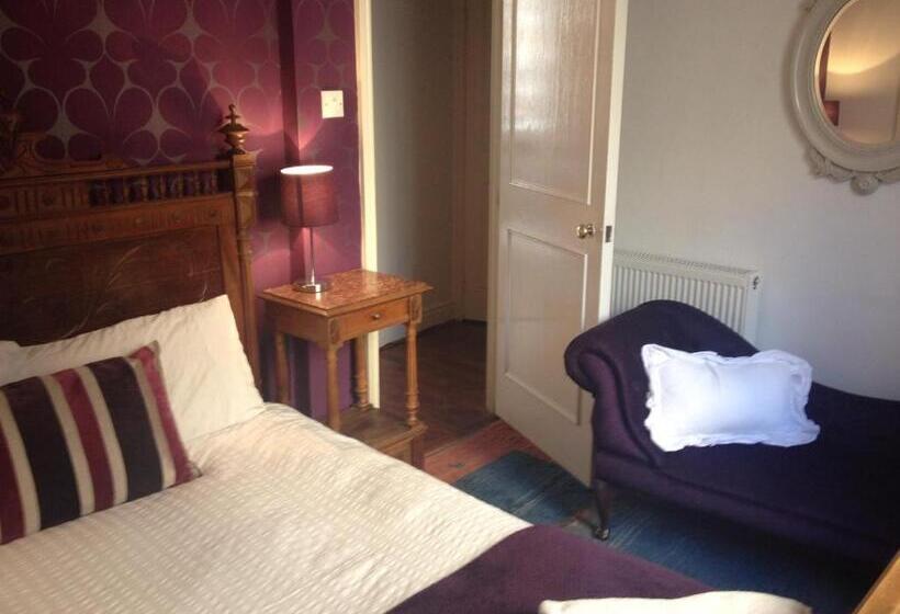 ベッドアンドブレックファースト Rivers Street 2 Bed Ground Floor Georgian Garden Apartment