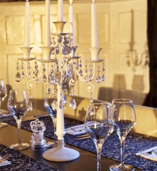 تختخواب و صبحانه Spire View At The Galleon Restaurant