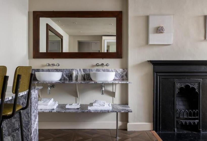 مبيت وإفطار St Johns House Lichfield