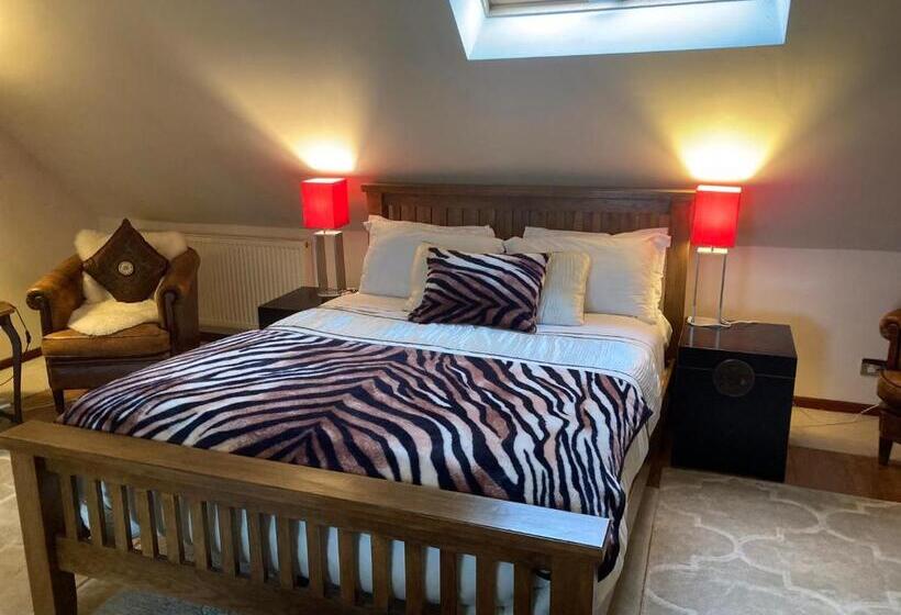 צימר The Lodge At Ruddington