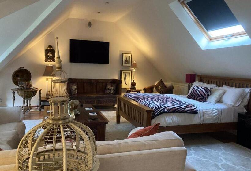 צימר The Lodge At Ruddington