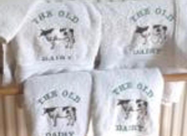 민박 The Old Dairy