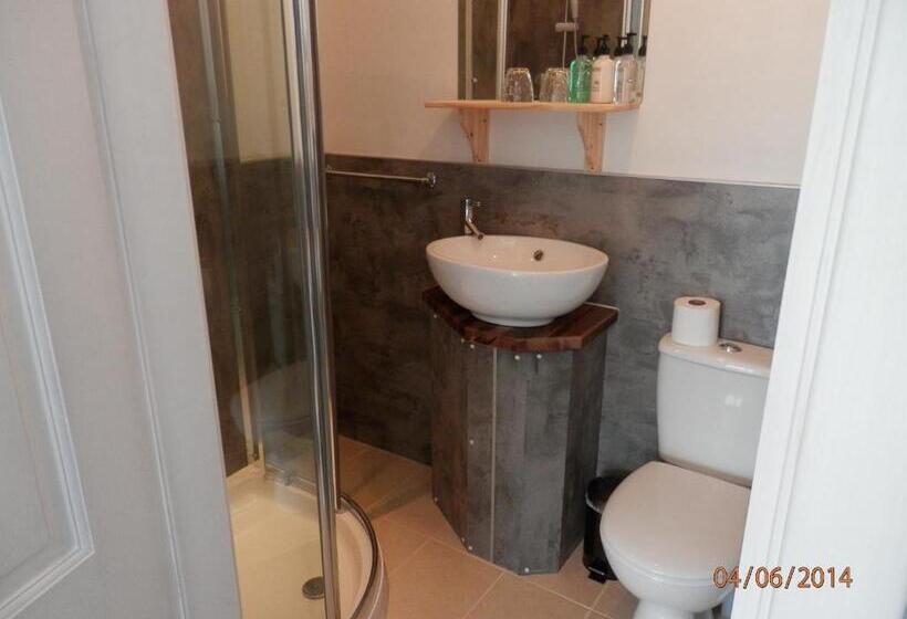 Bed and Breakfast The Whitehouse