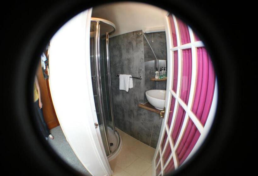 Bed and Breakfast The Whitehouse