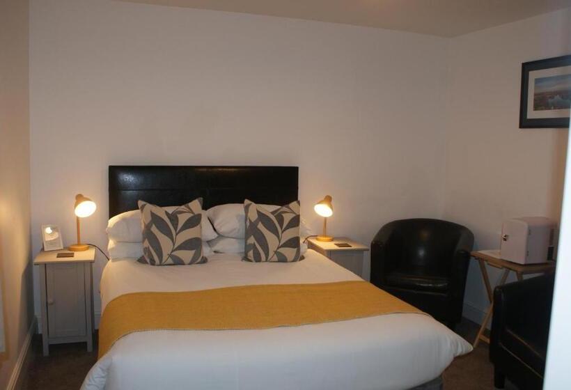 민박 Tirah Guest House