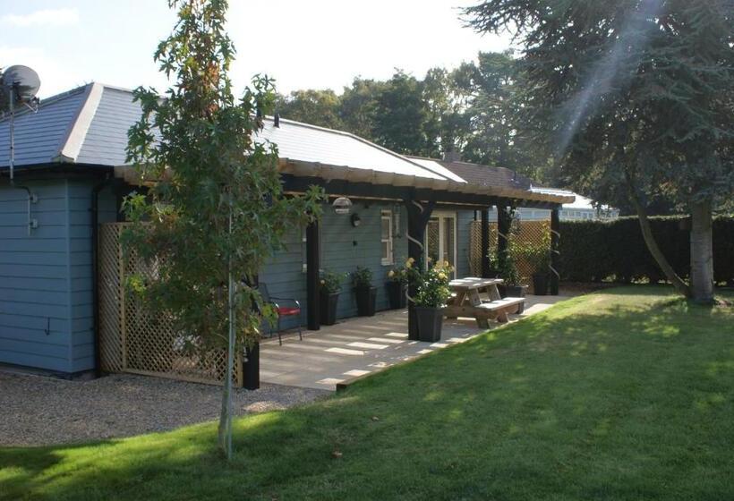 민박 Tirah Guest House