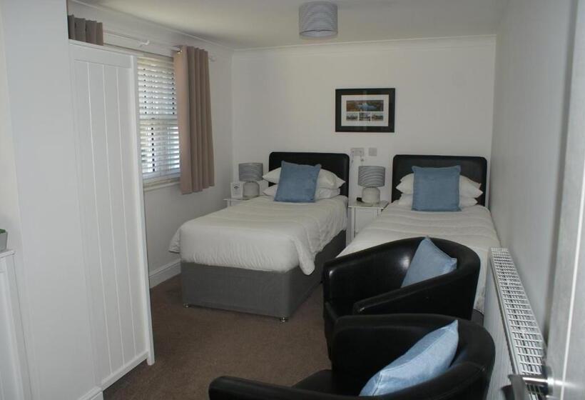 민박 Tirah Guest House