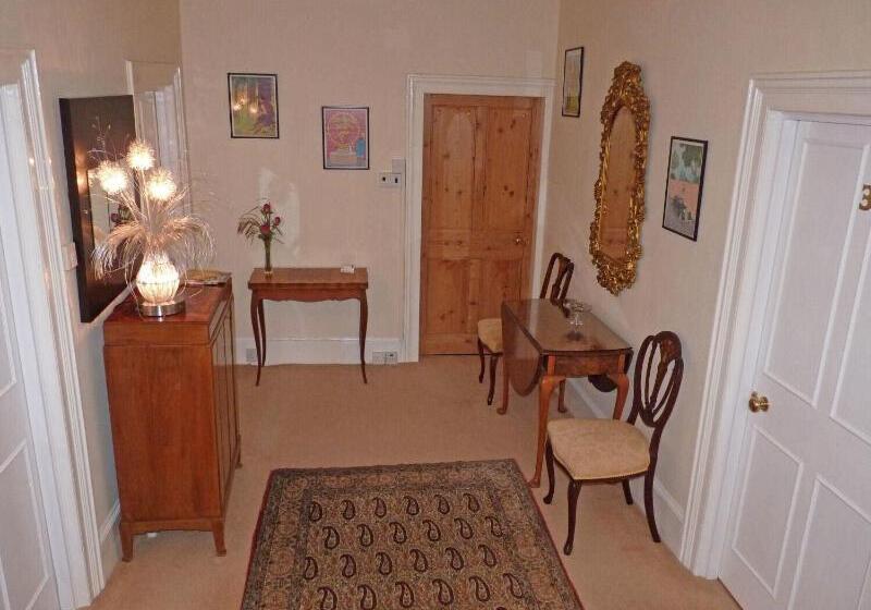 مبيت وإفطار Town Mills