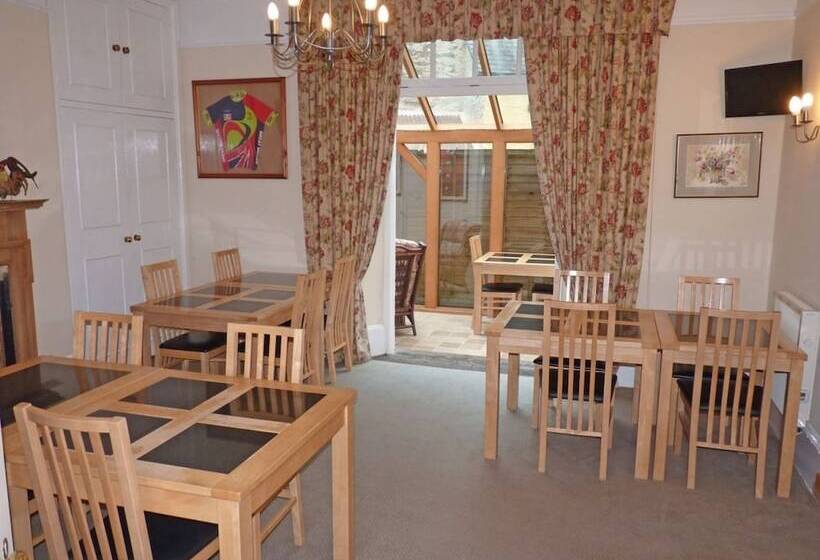 مبيت وإفطار Town Mills