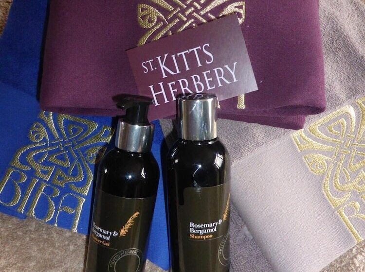 مبيت وإفطار Tregondale Manor Farm