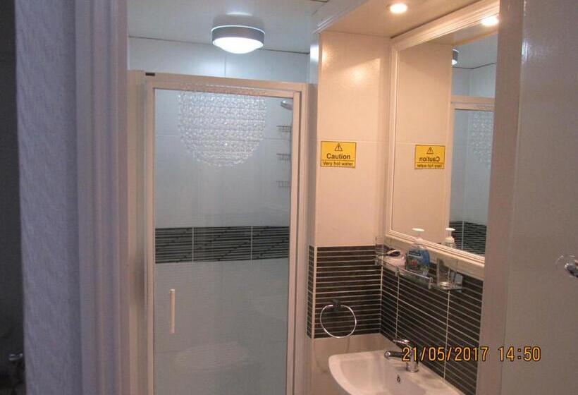 تختخواب و صبحانه Valdene