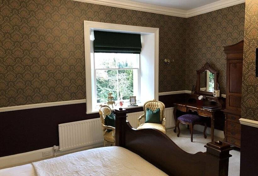 ベッドアンドブレックファースト West Layton Manor