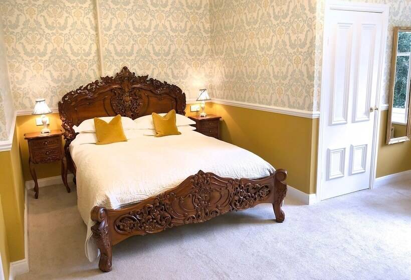 ベッドアンドブレックファースト West Layton Manor