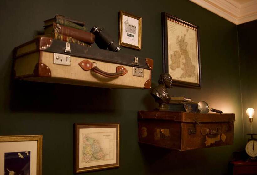 ベッドアンドブレックファースト West Layton Manor