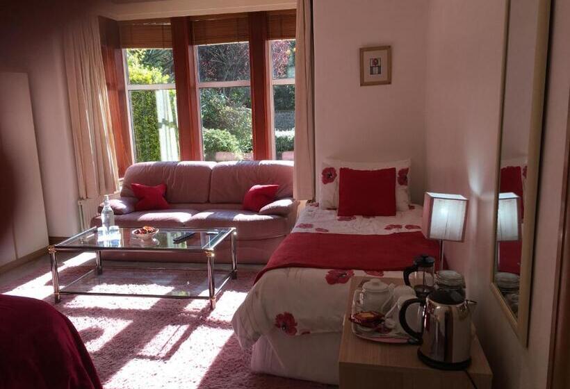 Blackburn Villa B&b