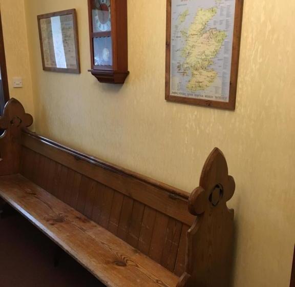 Conval House Bed And Breakfast