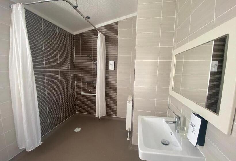 Croyde Bay Hotel Or Self Catering