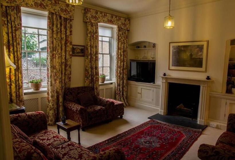 East Pallant Bed And Breakfast, Chichester Holiday Properties