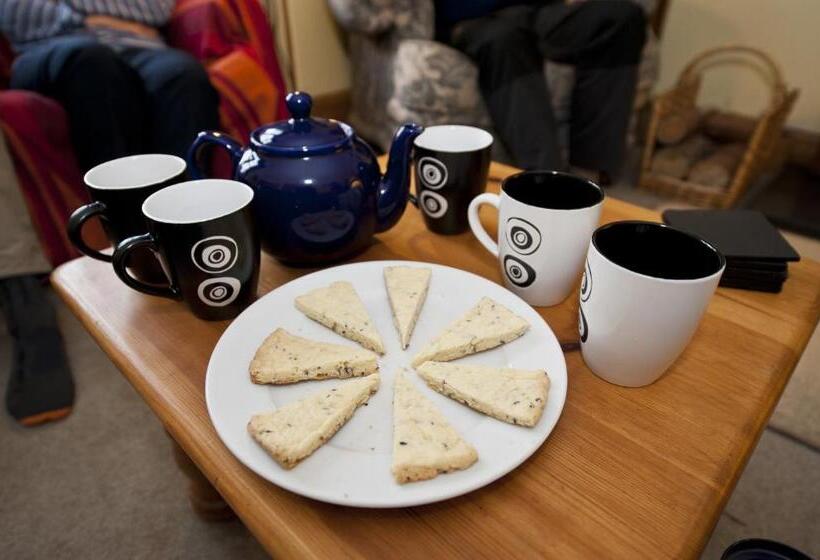 Общежитие Fraoch Lodge