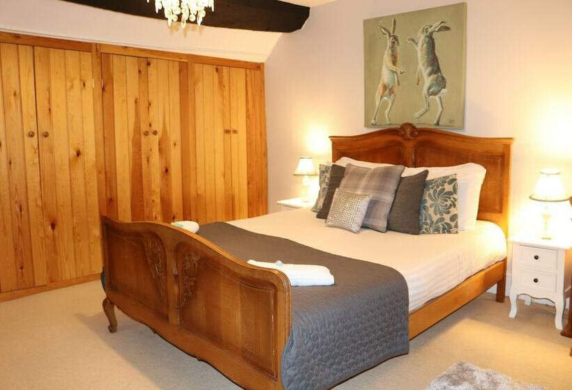 Gratton Grange Farm B&b
