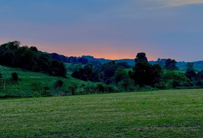 Gratton Grange Farm B&b