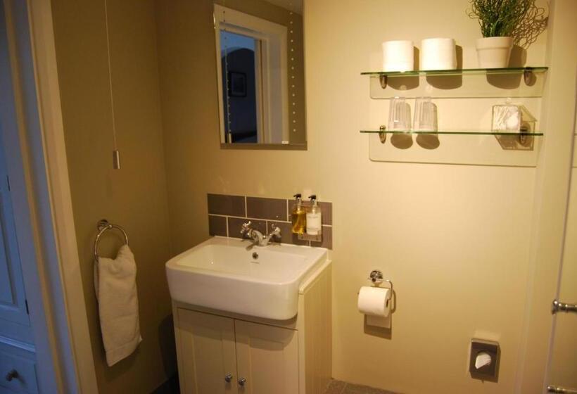 Hare & Hounds Bed & Breakfast