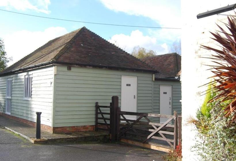 Hare & Hounds Bed & Breakfast