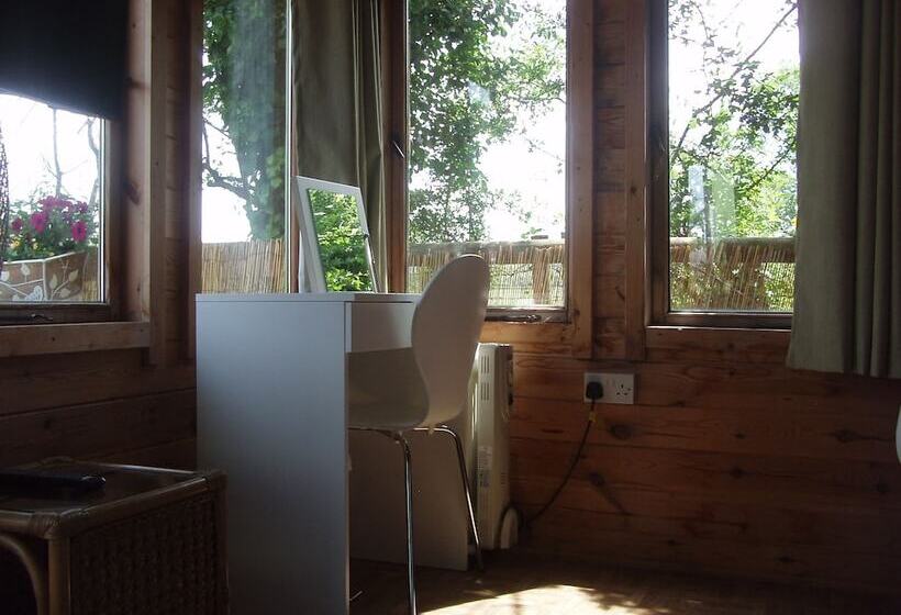 Hillview Bed And Breakfast