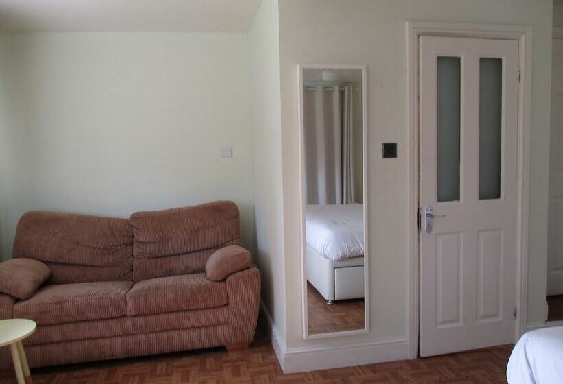 Hillview Bed And Breakfast