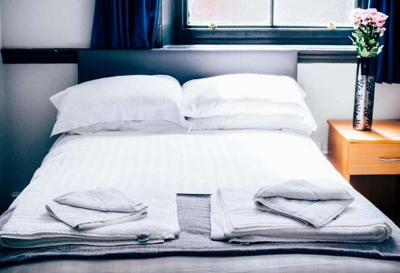 Отель Bridgewood House