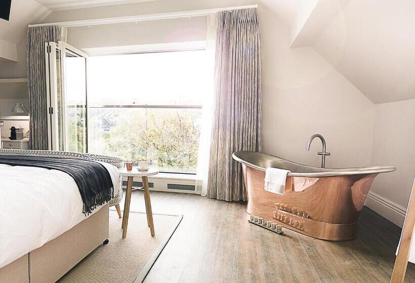 فندق Brocco On The Park Boutique