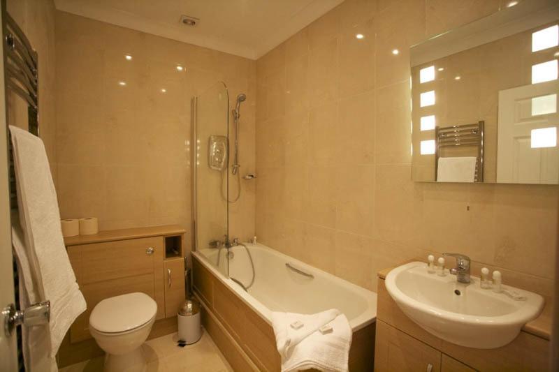 酒店 The Coasting Pilot