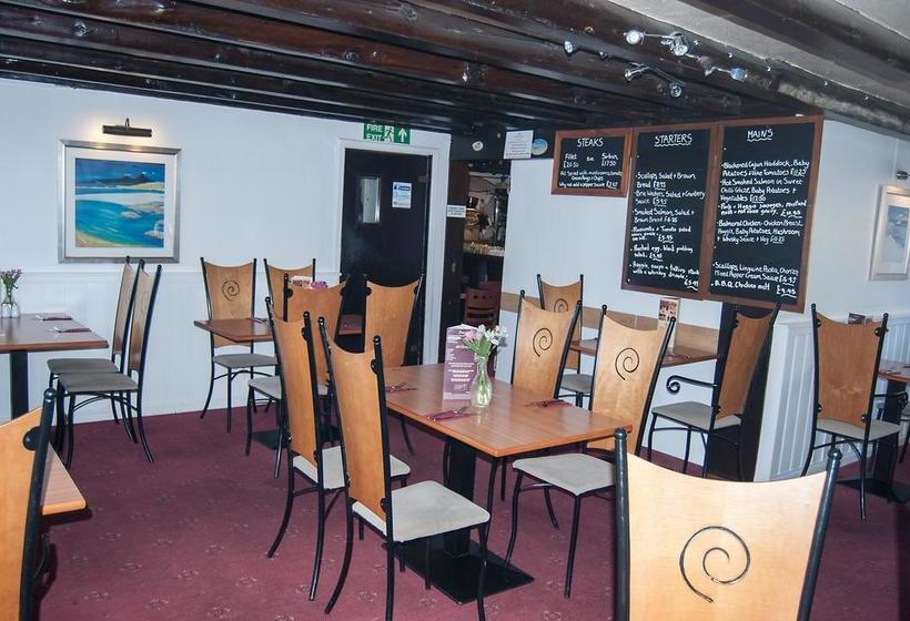 酒店 Crown And Anchor Inn