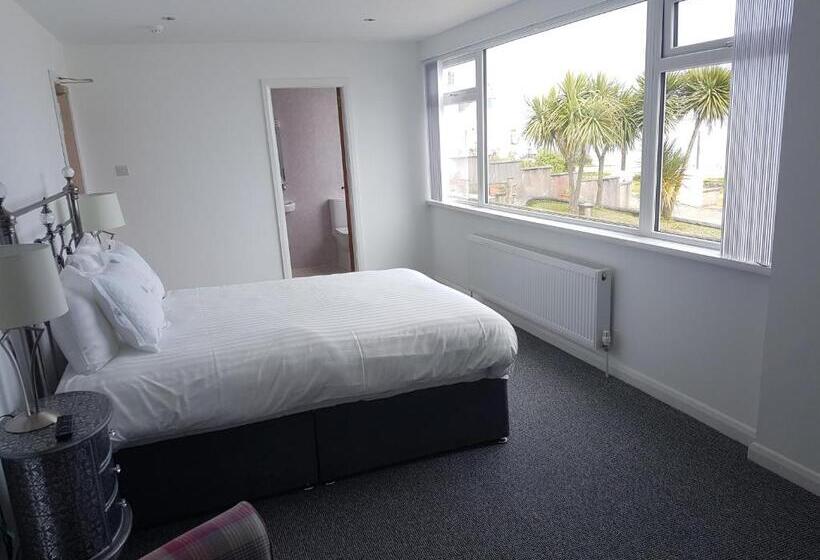 בית מלון כפרי Halfway House