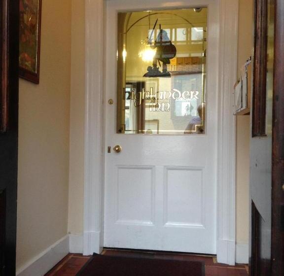 호텔 Highlander Inn