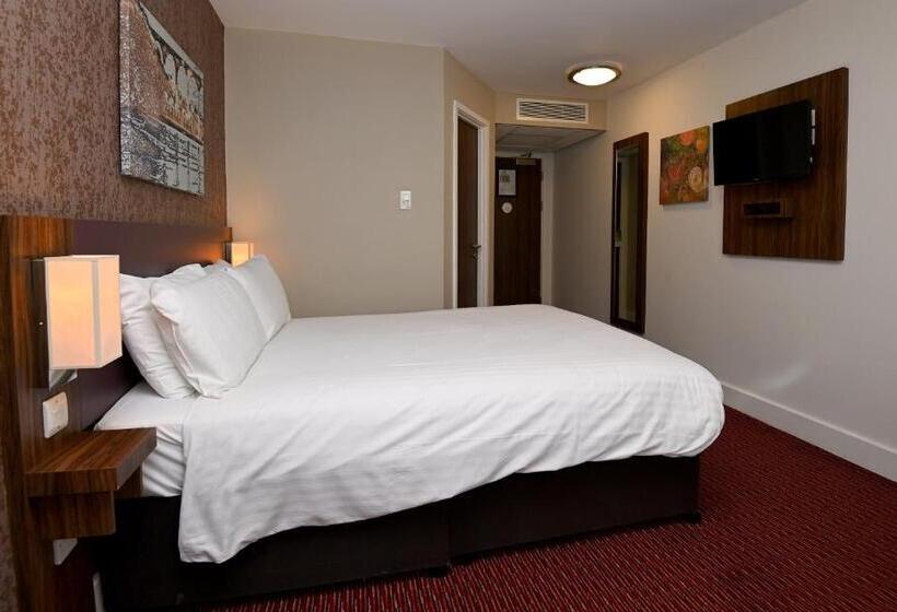 בית מלון כפרי Penny Hedge, Whitby By Marston S Inns