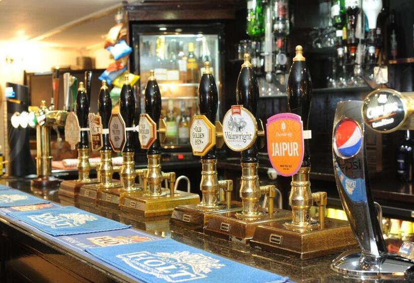 Отель Queens Arms Country Inn