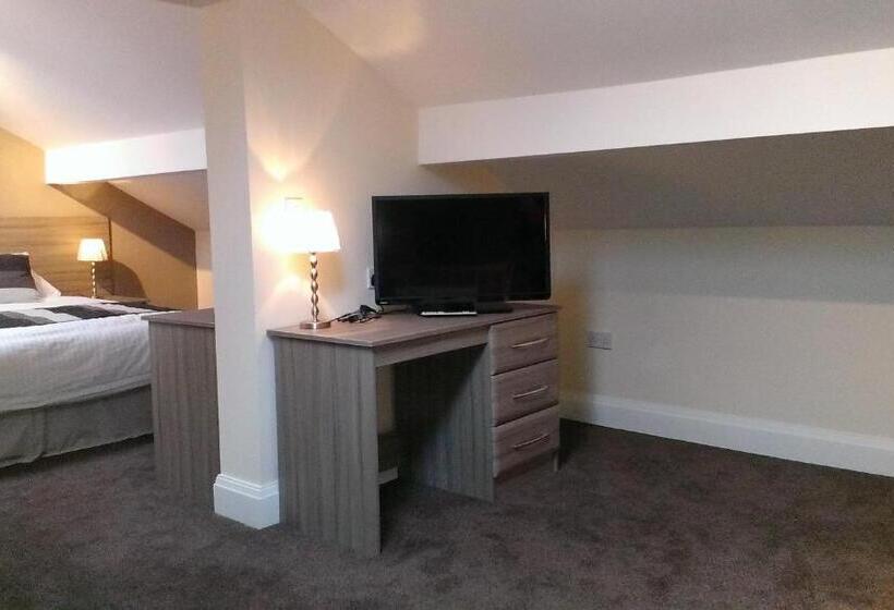 Отель Queens Arms Country Inn