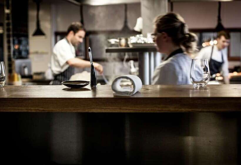 호텔 Restaurant James Sommerin