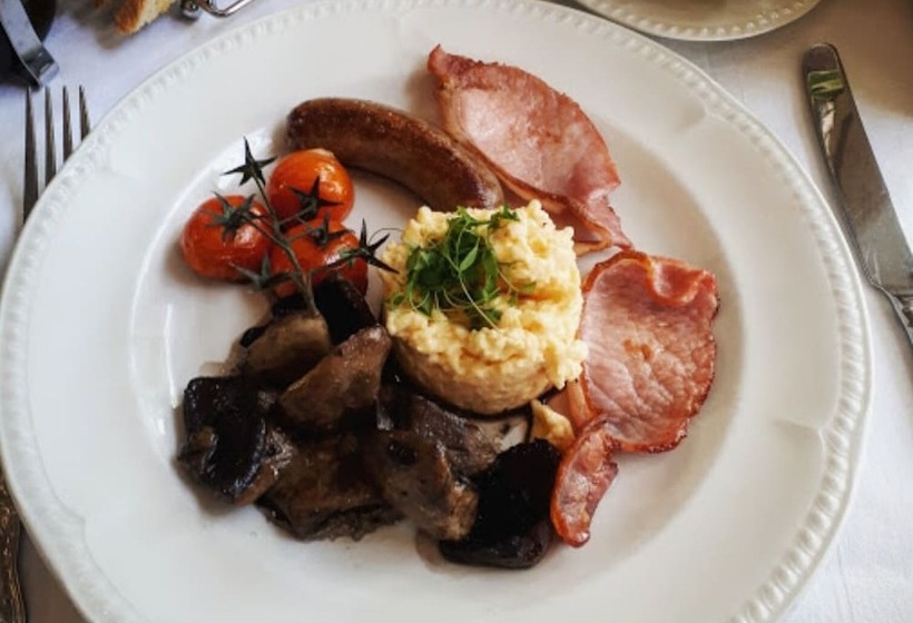 ホテル Sebastians