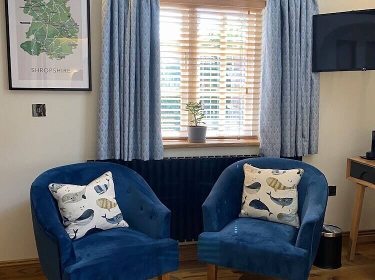 ホテル Sebastians