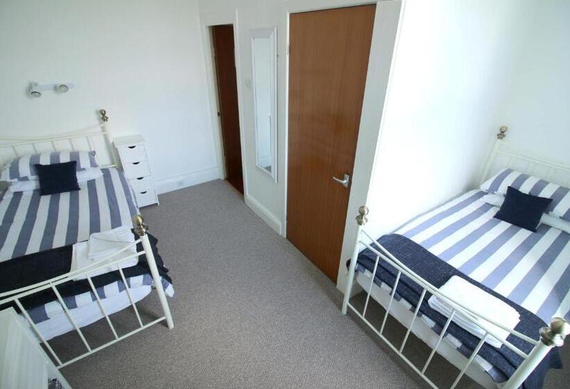 Отель Shipping Lanes